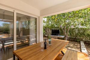 Gallery image of Villa Trogir save 15 percent on Split-villas com in Trogir