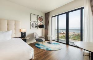Gallery image of Hotel Soleil Ha Long, Trademark Collection by Wyndham in Ha Long