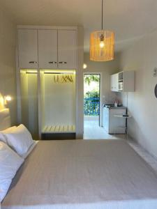 Gallery image of Pella Hotel - new in Neos Marmaras