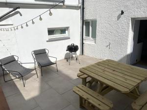 Gallery image of Contemporary living with amazing views. Pembrokeshire in Pembrokeshire