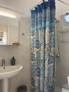 Phòng tắm tại Pella Hotel - new