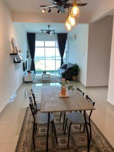 Gallery image of Family stay, sepang KLIA, free 2 parking&Unifi in Sepang
