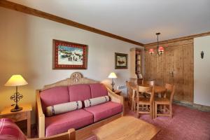 Χώρος καθιστικού στο ARC 1950 - Suite de Prestige - Cheminée intérieur +14 φωτογραφίες