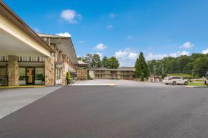 Gallery image of Quality Inn & Suites Mount Chalet in Clayton