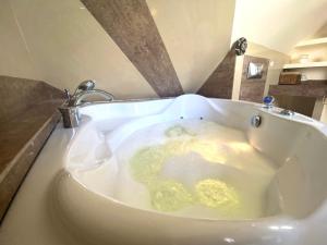 Kúpeľňa v ubytovaní Apartament Michel Marine