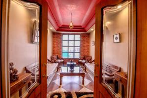 Area soggiorno di Gems Suites-A Boutique Stay