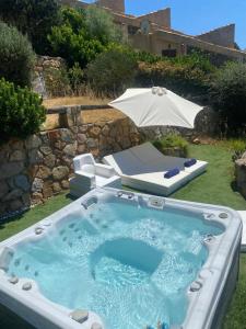 Bazén v ubytování Villa Sardinia Seaview&SPApool nebo v jeho okolí