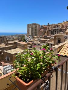 - Balcón con vistas a la ciudad en Calua experience view en Agrigento