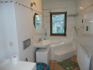 Ванная комната в Gästewohnungen Hennig