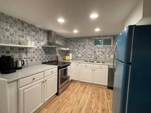 Gallery image of Upscale, Brand New, Full Kitchen, 2-Bedroom Apt in Falls Church