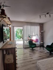Posedenie v ubytovaní Kaméleon Apartmanház EV töltéssel