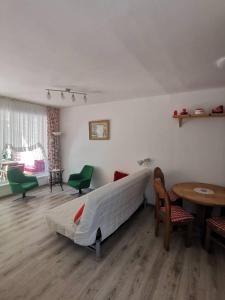 Posteľ alebo postele v izbe v ubytovaní Kaméleon Apartmanház EV töltéssel
