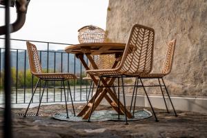 Rõdu või terrass majutusasutuses Smile Apartments mit Donaublick