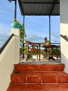 Nhà nghỉ Phương Dung tesisinde bir balkon veya teras