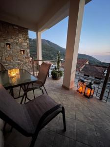 Balcony o terrace sa Ioannis (Family House)