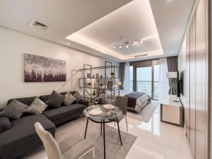 Posezení v ubytování Luton Vacation Homes - Damac Paramount Midtown Business Bay Dubai - 37AB09