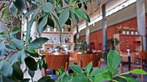 Reštaurácia alebo iné gastronomické zariadenie v ubytovaní Hotel Forza