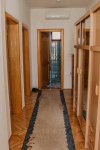 Afbeelding uit fotogalerij van Guest House Ahmo Halilcevic in Dubrave Gornje