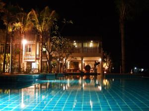 Bazén v ubytování Bari Lamai Resort nebo v jeho okolí