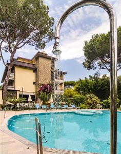 Bazén v ubytování Hotel Nedy nebo v jeho okolí