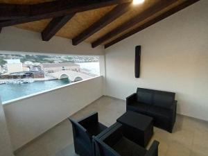 Posezení v ubytování Apartment penthouse & apartment studio Franci