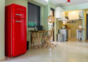 Virtuvė arba virtuvėlė apgyvendinimo įstaigoje Skyhi Athens Penthouse !