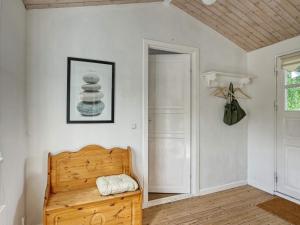 Holiday home Helsinge的休息区