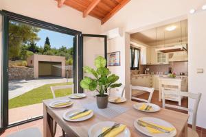 Φωτογραφία από το άλμπουμ του Villa Dimitra Springs by Villa Plus στα Κολύμπια