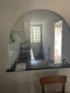 A kitchen or kitchenette at Apartamento Torrelaguna