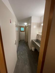 Foto dalla galleria di Gasthaus Beverin a Fardün