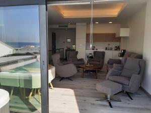 A seating area at África View