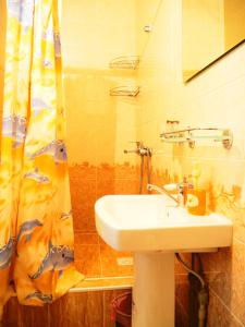 Koupelna v ubytování Baktygul guesthouse