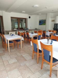 A restaurant or other place to eat at Hotel Vltava