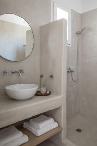 Kúpeľňa v ubytovaní Mykonos Esti Luxury Villas