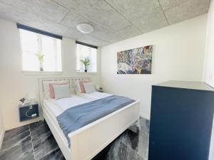 Postel nebo postele na pokoji v ubytování aday - Luxurious 3 bedroom - Modern Living Apartment