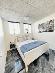 Postel nebo postele na pokoji v ubytování aday - Luxurious 3 bedroom - Modern Living Apartment