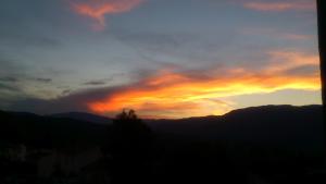 Fotografia z galérie ubytovania Balcon sous le Canigou T1 40m2 cuisine séparée v destinácii Vernet-les-Bains