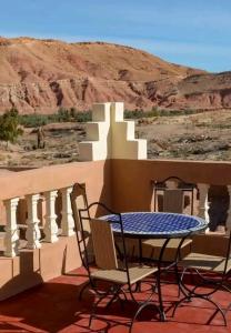 Balkón nebo terasa v ubytování Riad Tigmi du Soleil