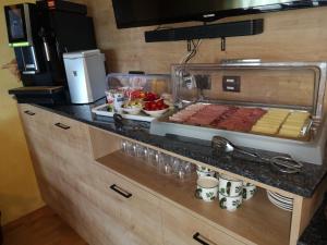 Kuchnia lub aneks kuchenny w obiekcie Pension Sonnleitner