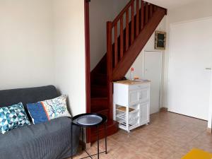 Posedenie v ubytovaní Duplex 2 pièces Port Cabourg - 2 à 4 personnes - Terrasse - Vue Port - Exclusif Book ing