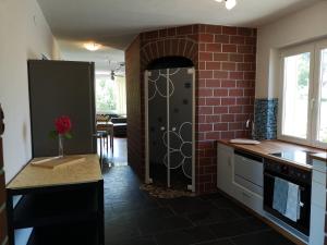 A kitchen or kitchenette at Apartment Schwarzindien