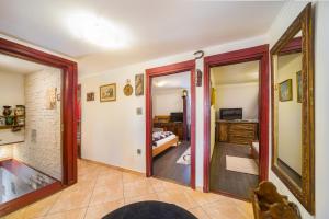 Kuchyň nebo kuchyňský kout v ubytování Tamás Apartman Balatonföldvár szívében- egész évben nyitva!