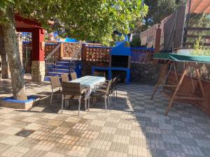 Un restaurante o sitio para comer en La Buena Siesta