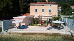 Fotografie z fotogalerie ubytování Apartments Nives v destinaci Cres