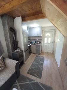 Kuchyň nebo kuchyňský kout v ubytování Apartman Stević