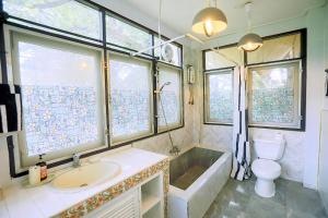 Bagno di Evergreen Pakchong Home