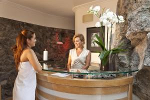 The lobby or reception area at Grand Hotel Il Moresco