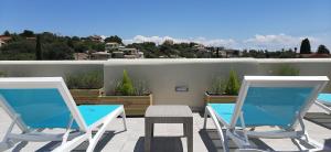 Balkón alebo terasa v ubytovaní The Central Residence - Kassiopi Corfu Villas