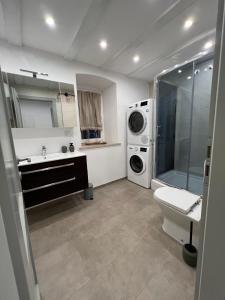 Koupelna v ubytování Podgora Experience Suite II