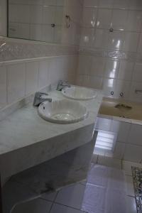 Woods Hostel的一间浴室